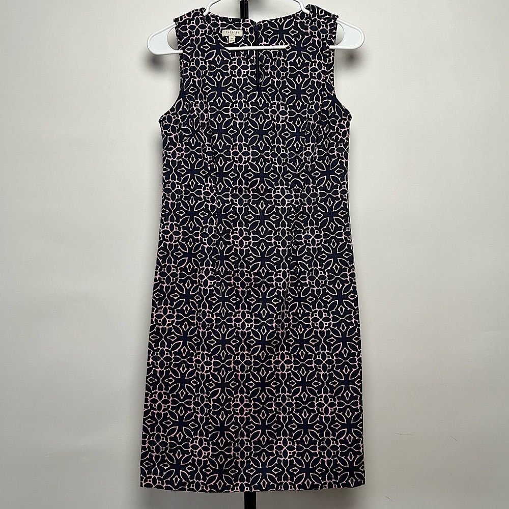 Talbots women’s patterned sheath dress w/ pockets, color navy blue/pink, size 2P